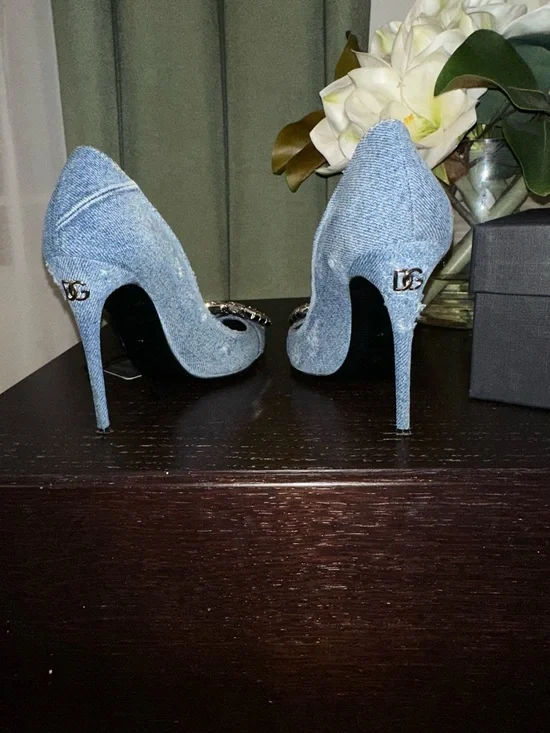 Dolce & Gabbana Denim Pointed Toe Pumps with Jeweled Buckles size 40 worn once - Picture 7 of 9